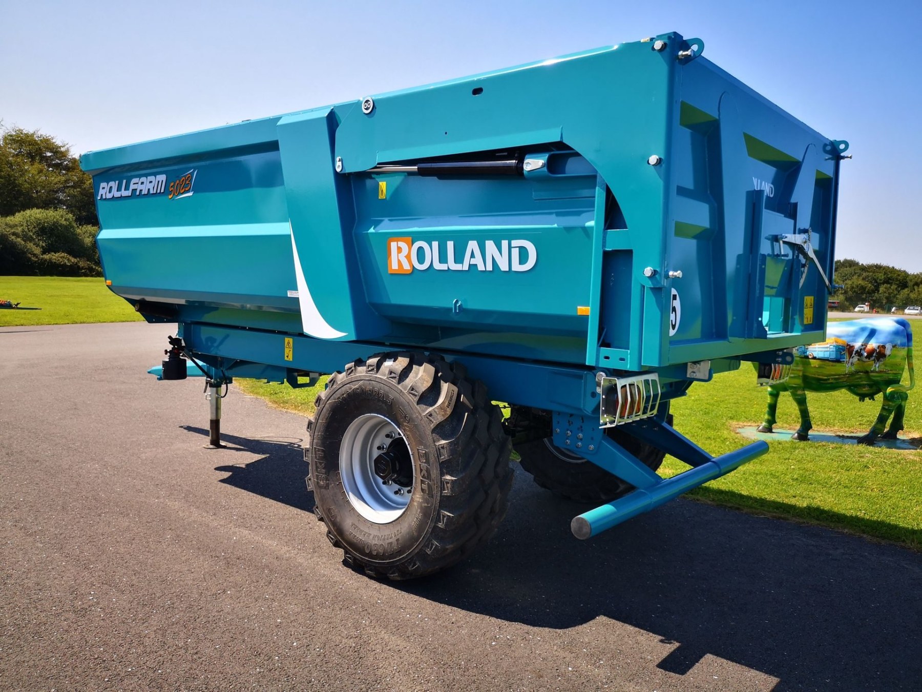 benne-rollfarm-5023-full-l_out01