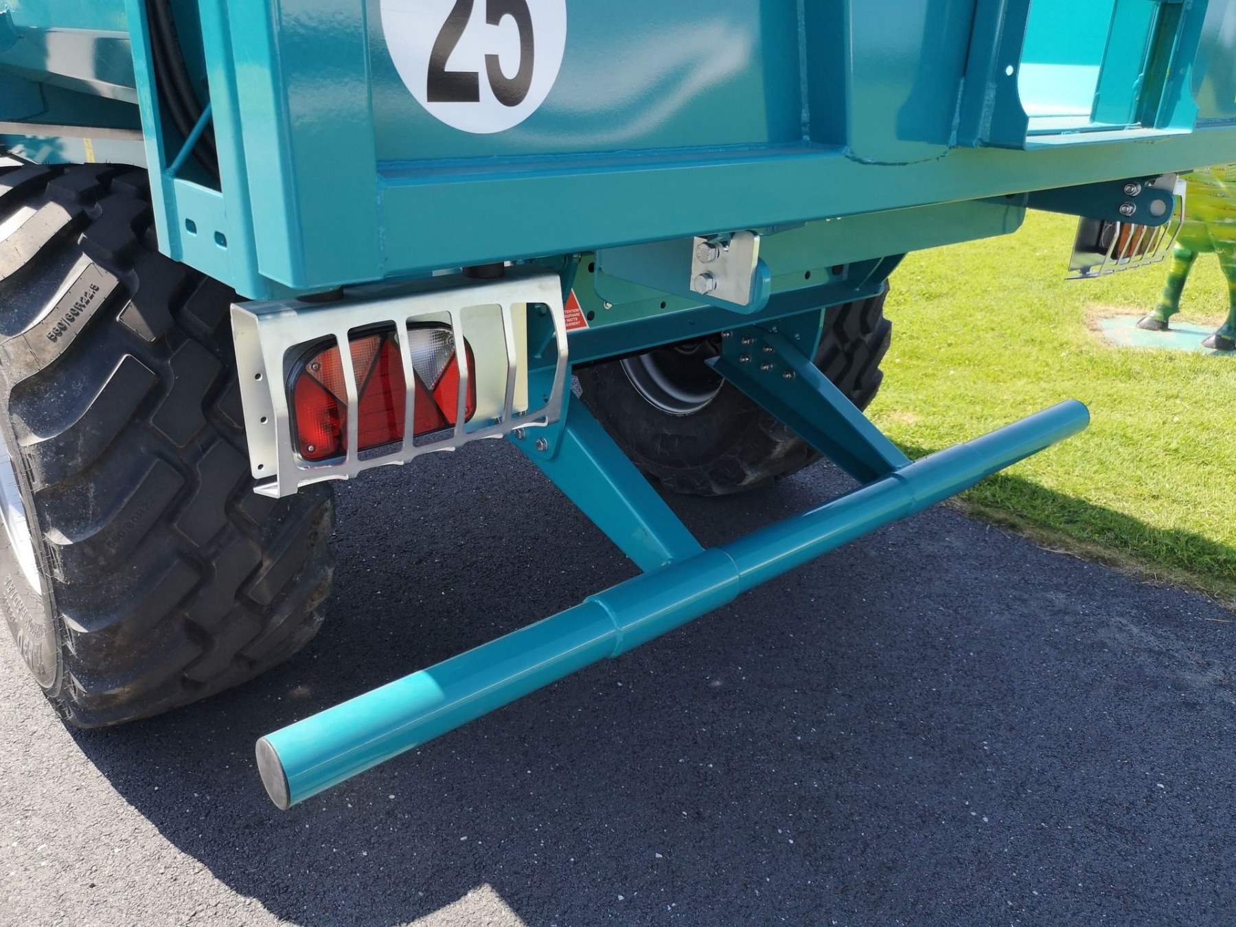 benne-rollfarm-5023-full-l_out02