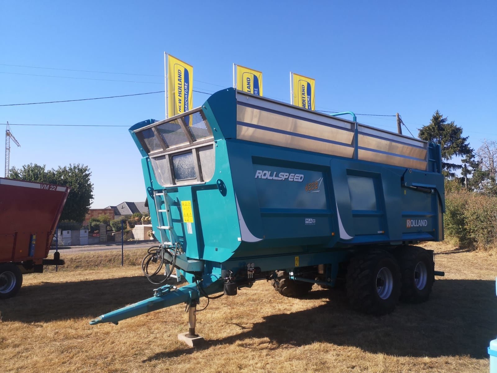 benne-rollspeed-6332-full-l_out02