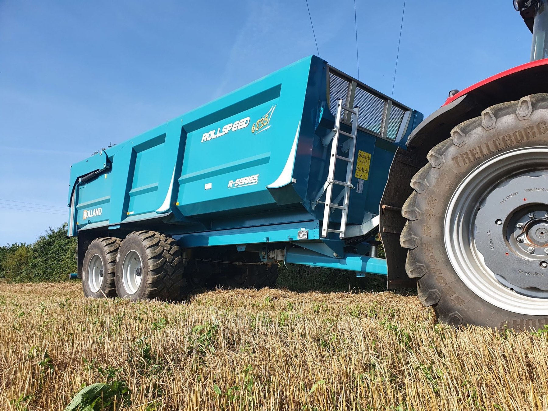 benne-rollspeed-6835-full-l_in02