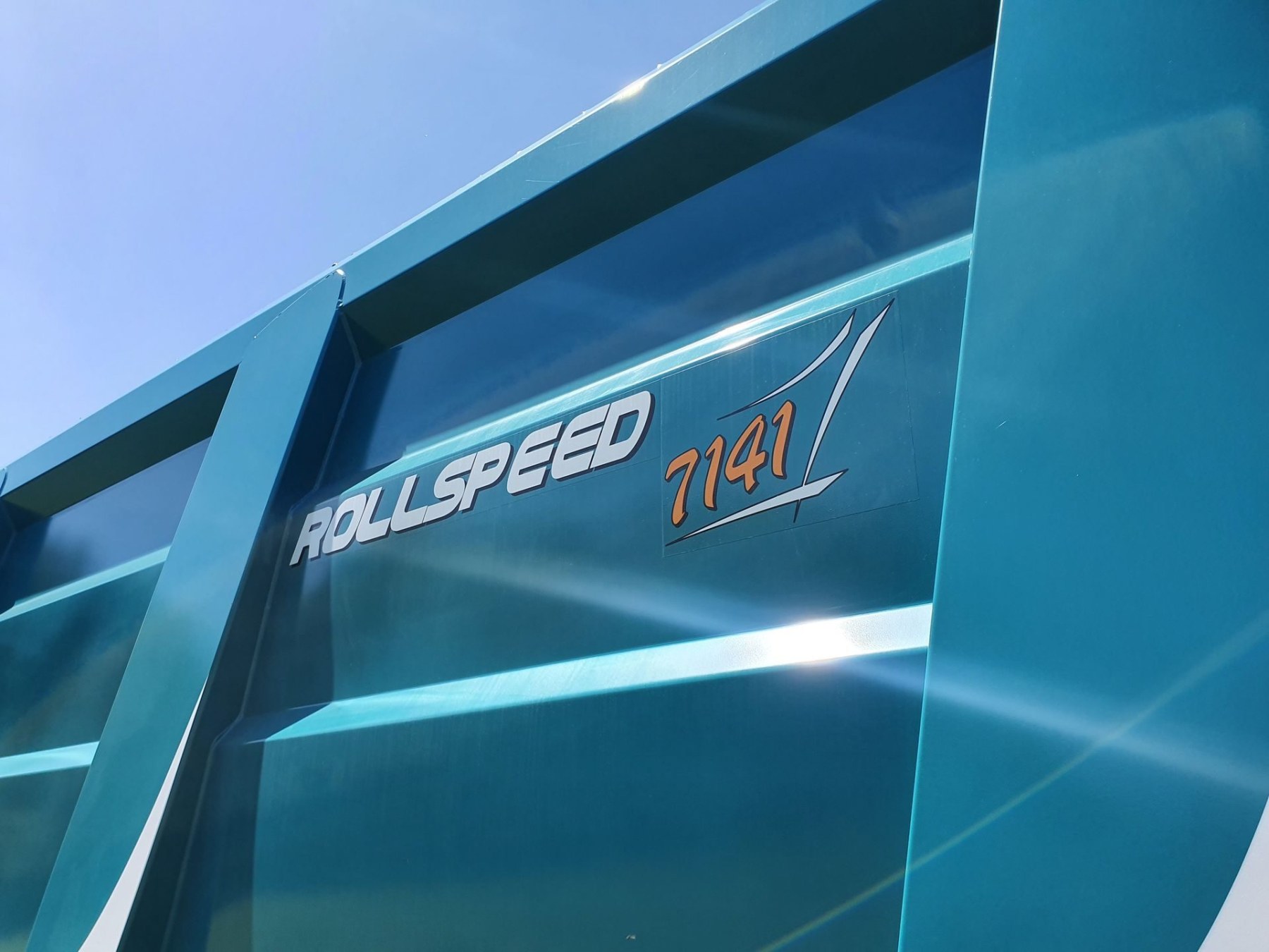 benne-rollspeed-7141-full-l_in01