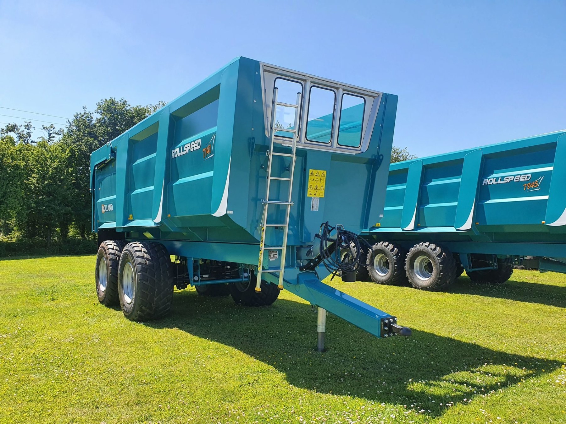 benne-rollspeed-7141-full-l_out01