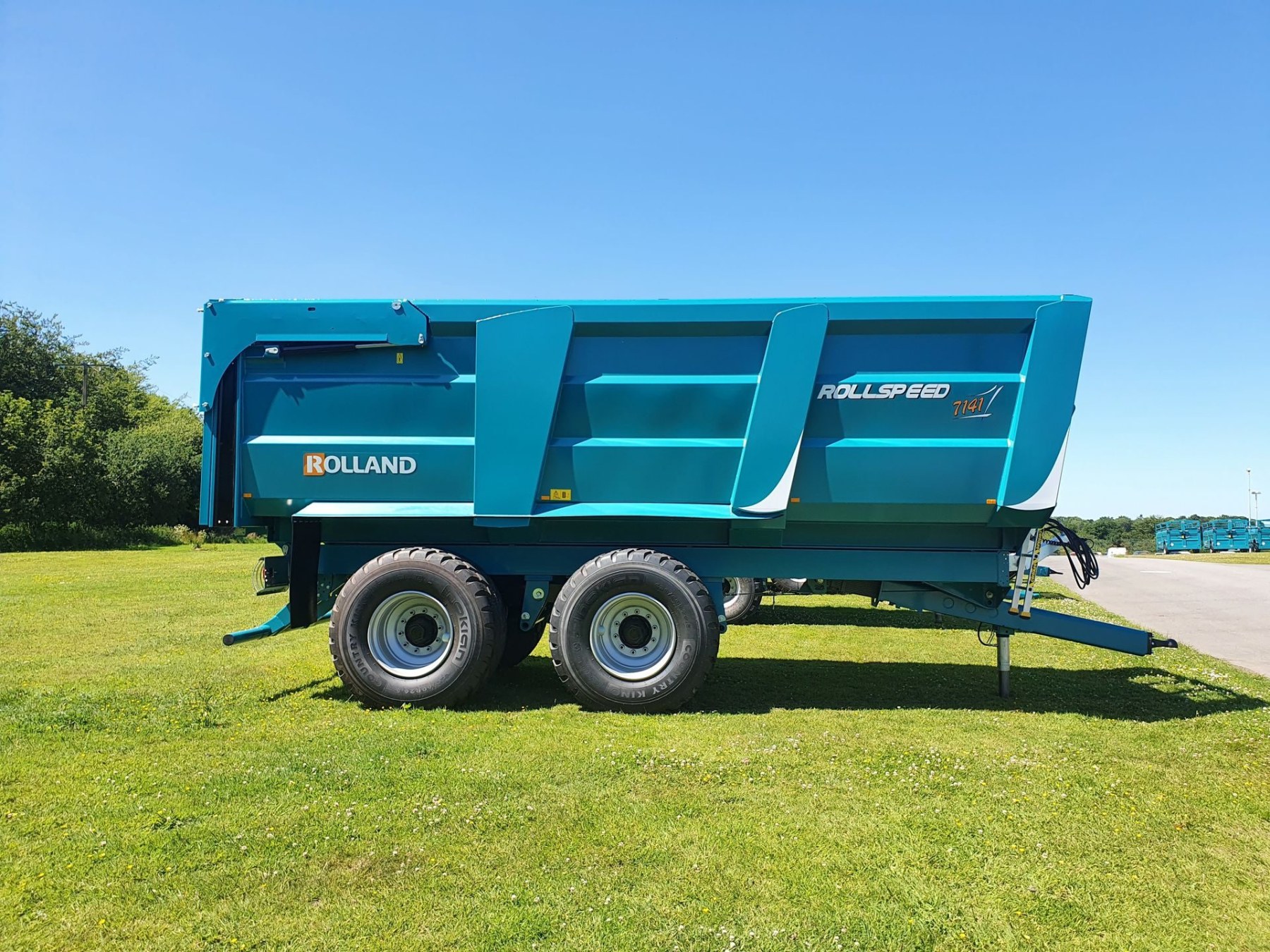 benne-rollspeed-7141-full-l_out03