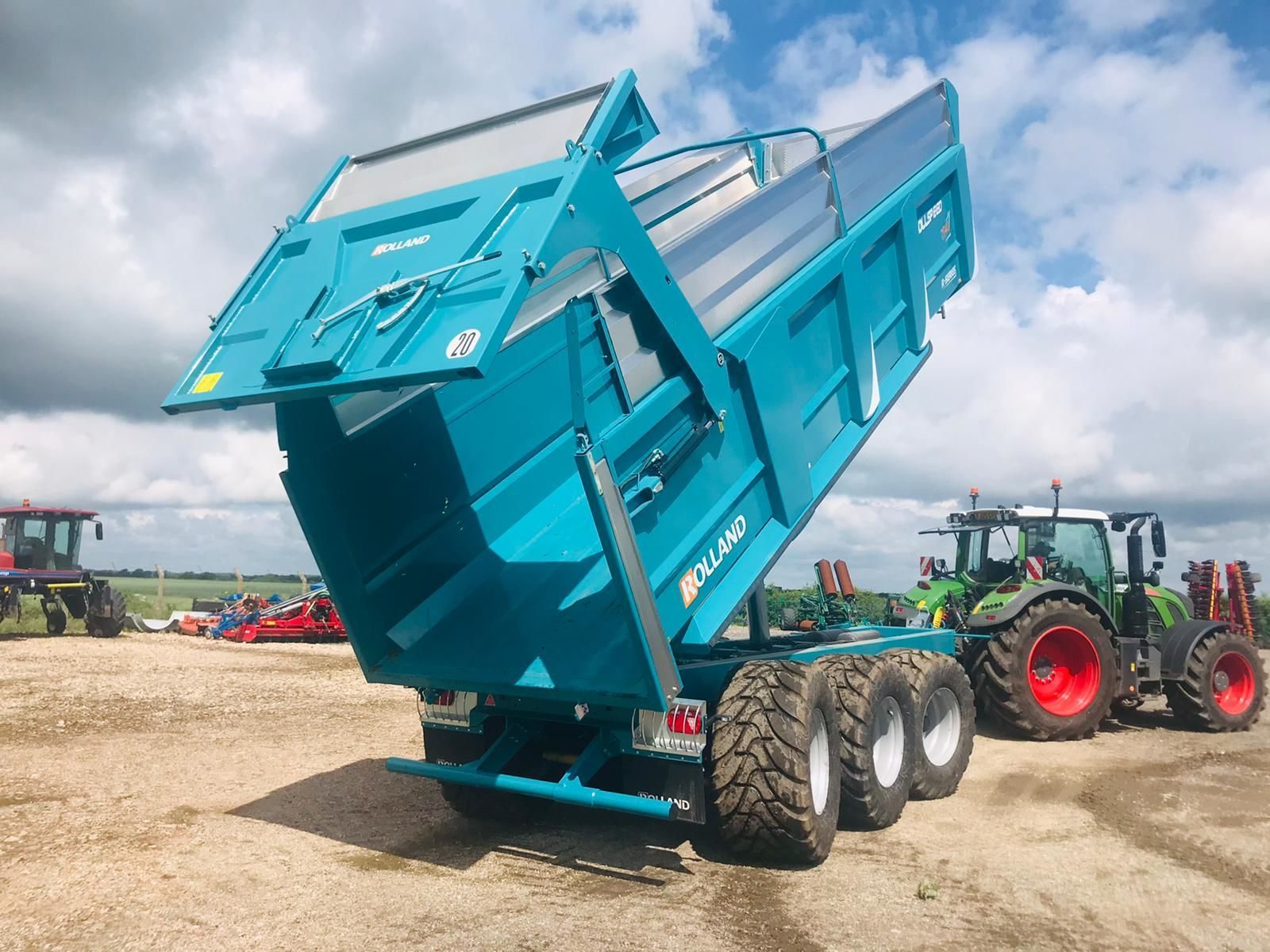 benne-rollspeed-7845-full-l_out02