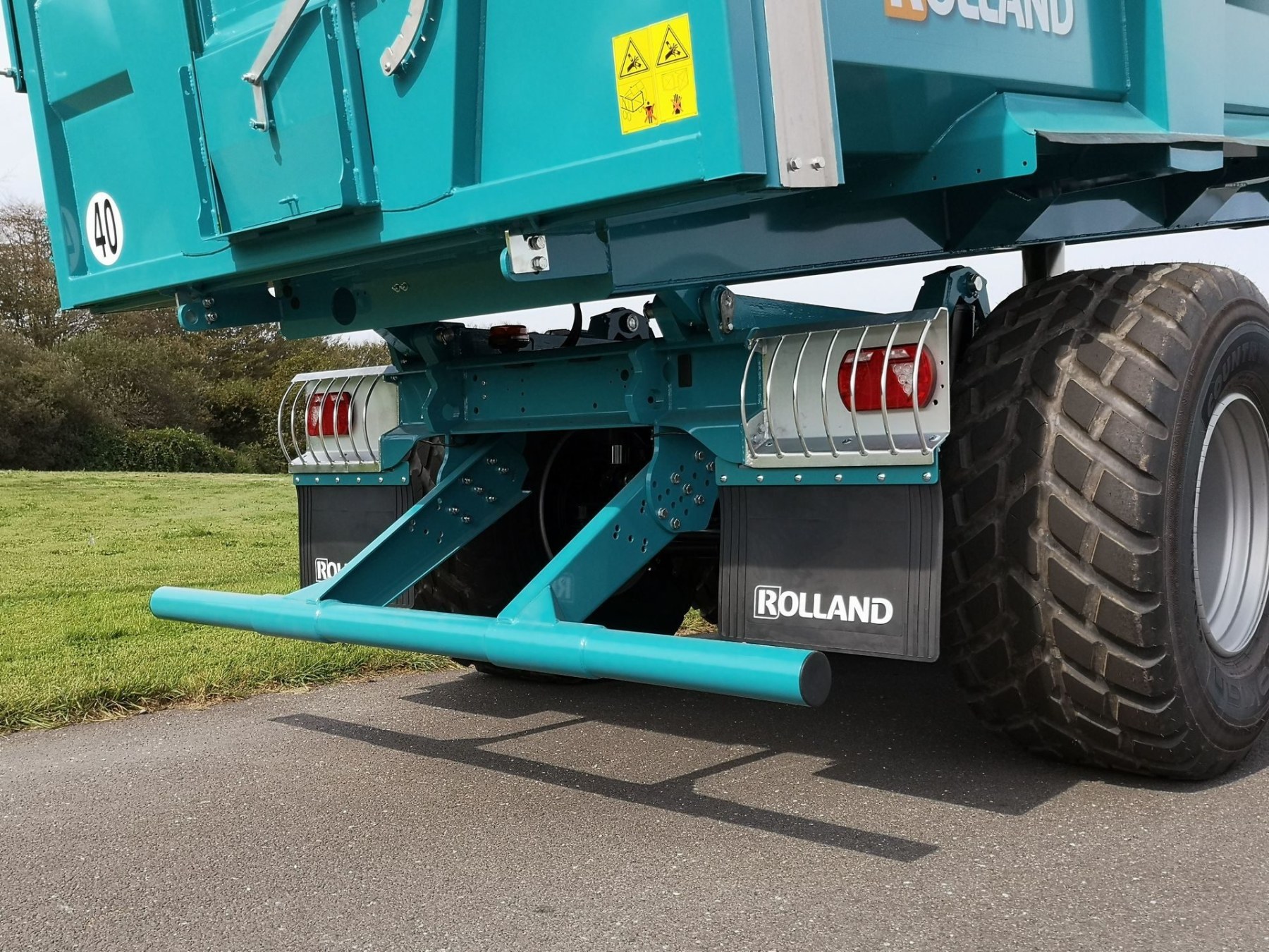 benne-rollspeed-8844-full-l_in03