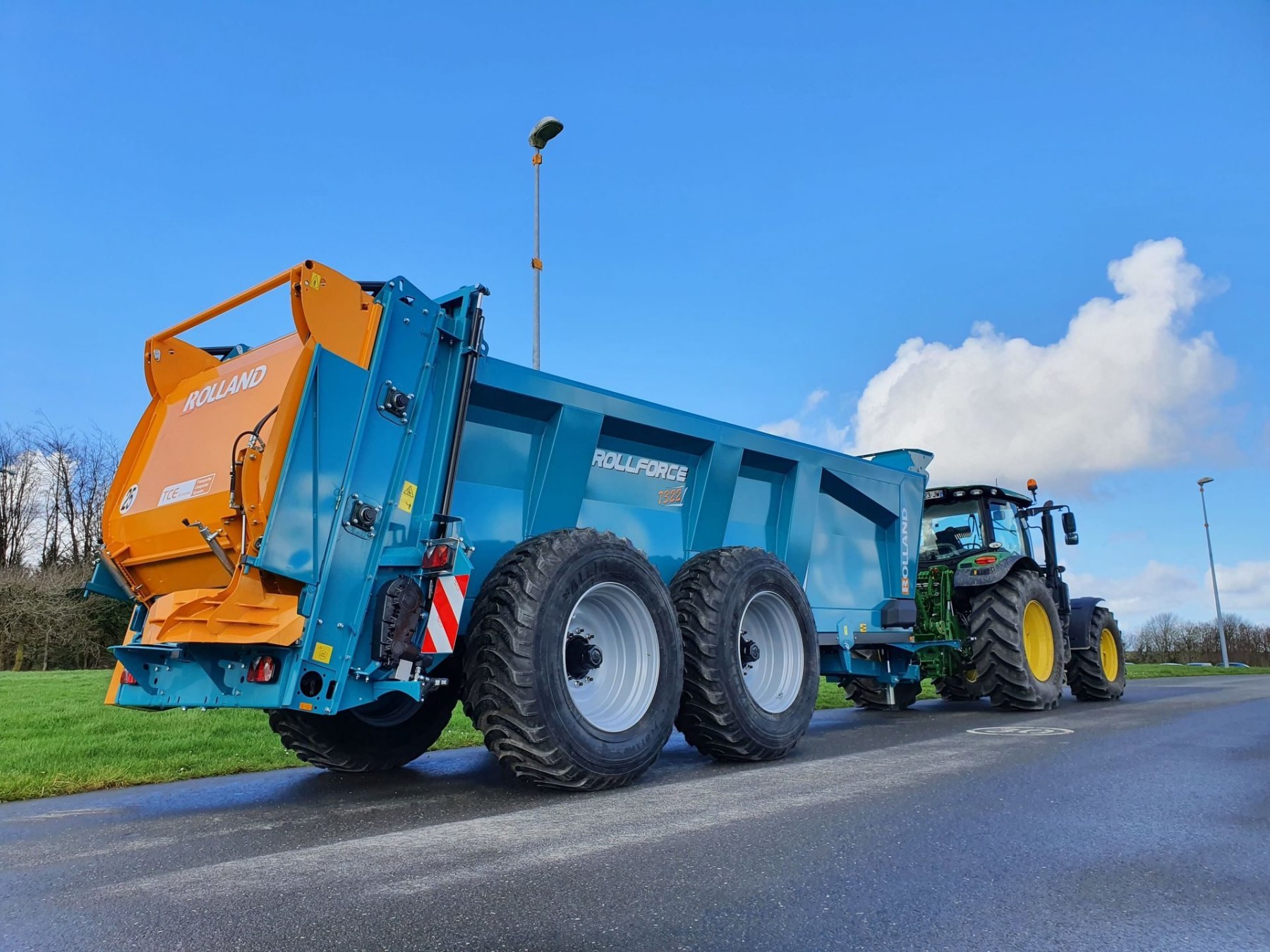 epandeur-rf-7322-full-l_in01