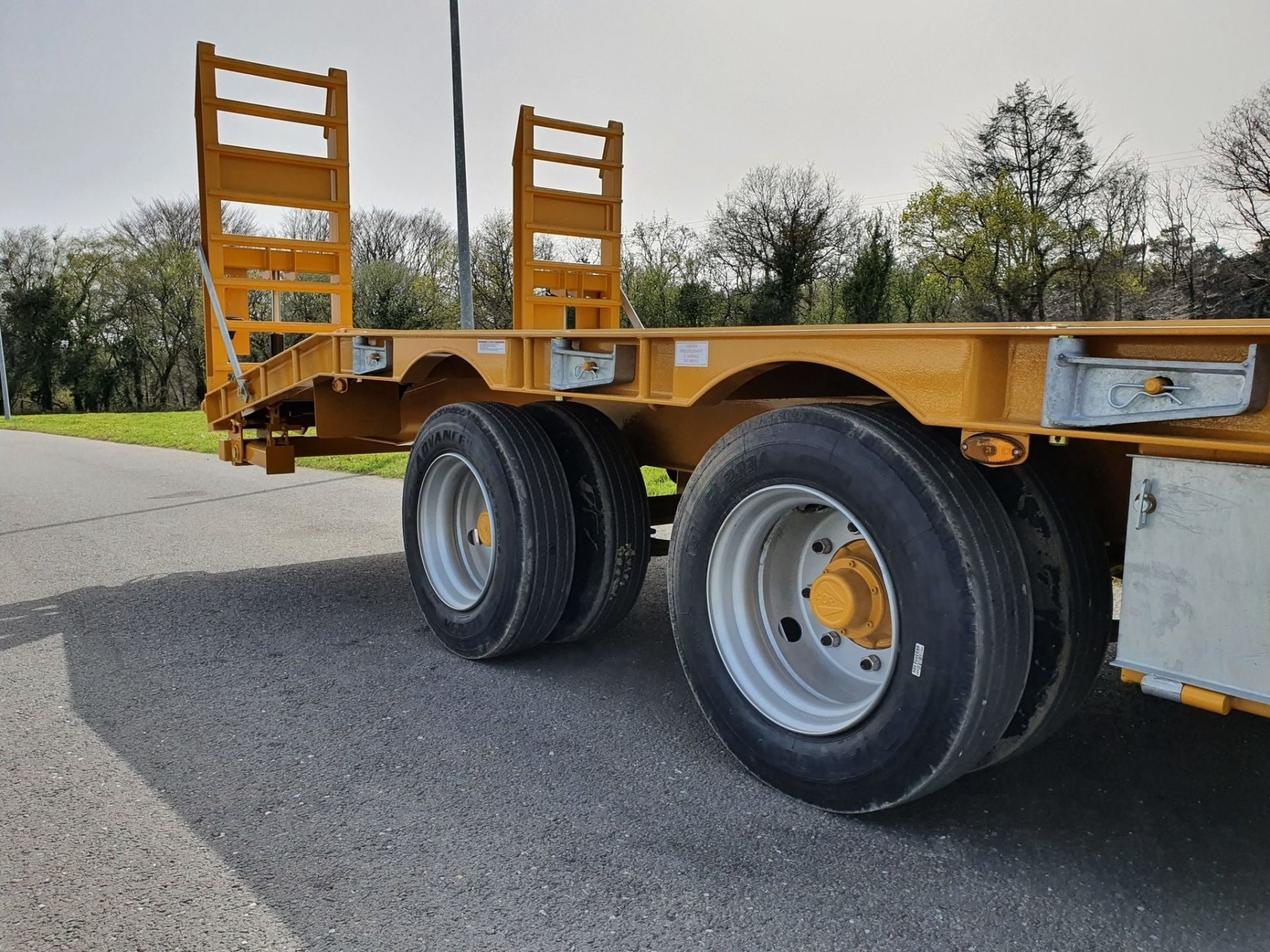 porte-engins-pe-150-full-l_out03