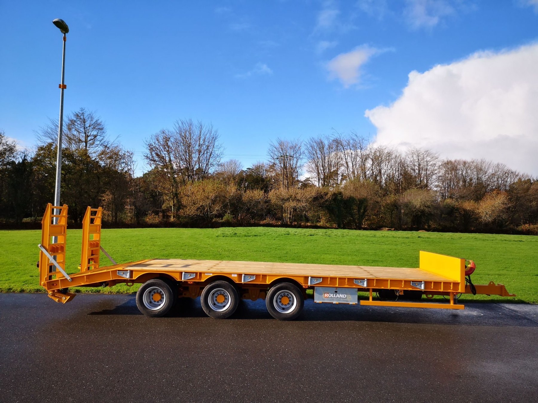 porte-engins-pe-320-full-l_in01