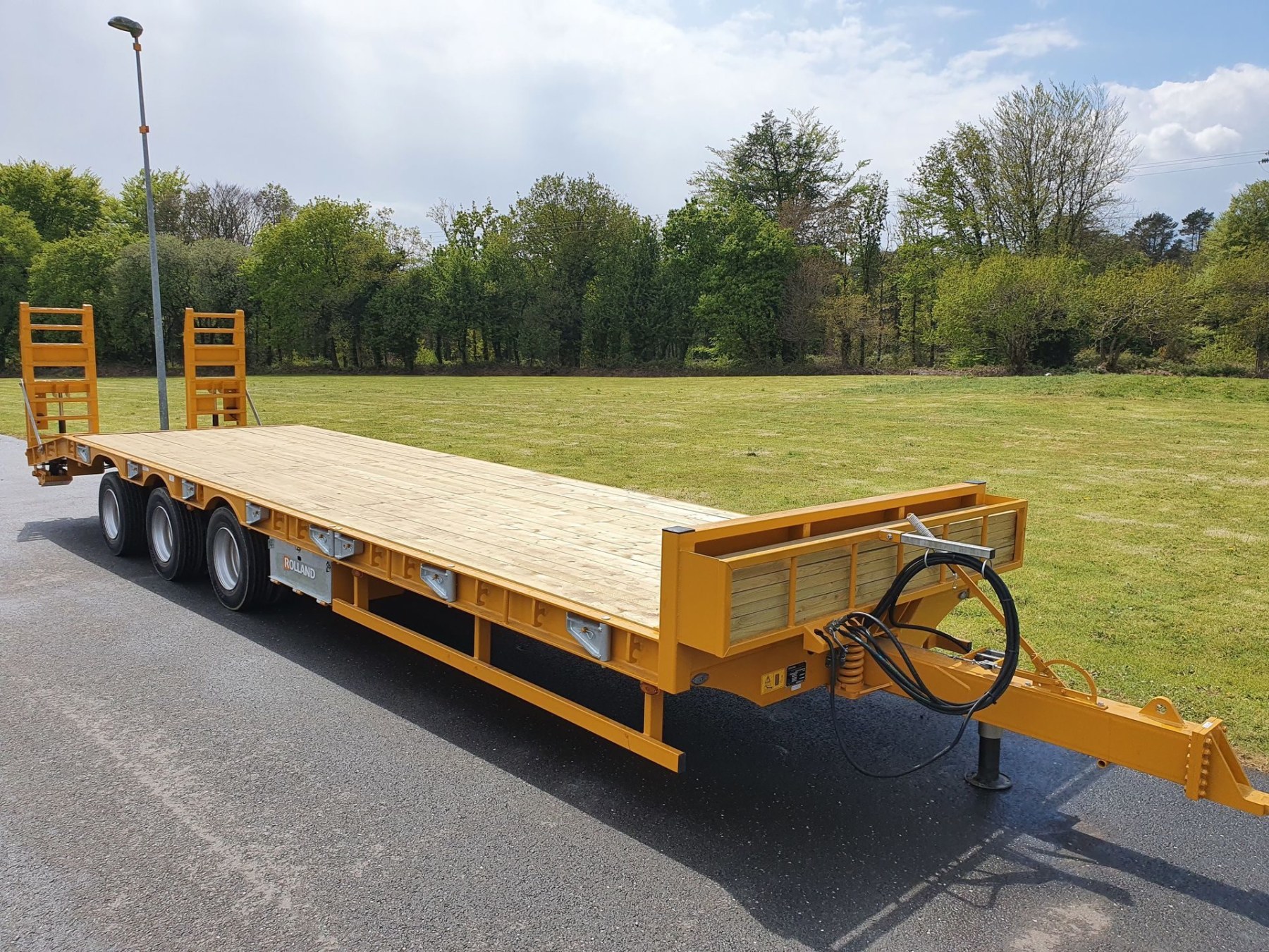 porte-engins-pe-320-l-full-l_out02