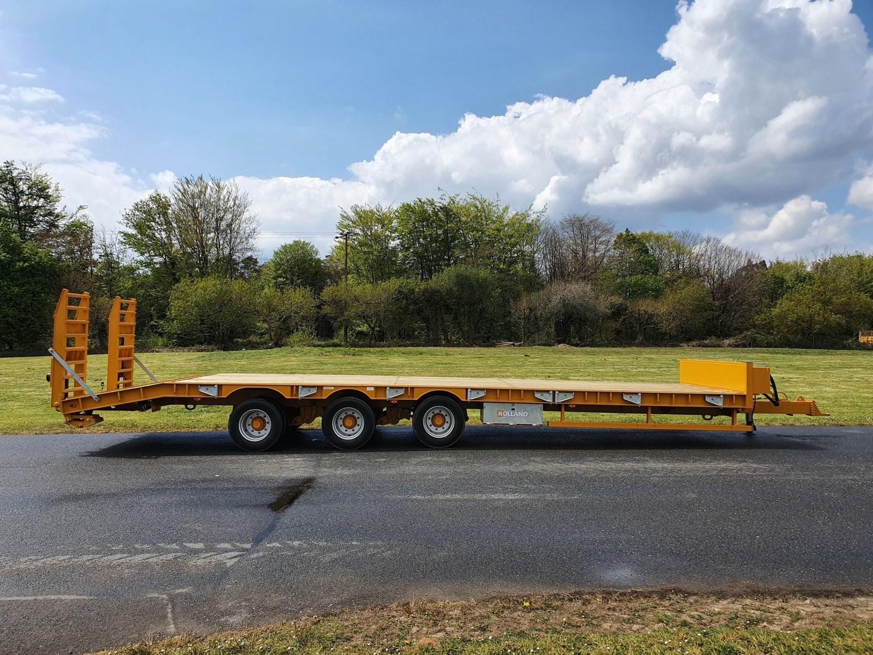 porte-engins-pe-320-l-full-l_out03